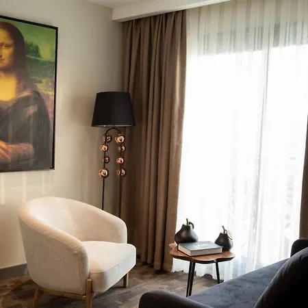 Monalisa Кушадасы